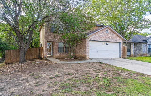3-bedroom rental at 7819 Bowens Crossing in San Antonio, TX — photo 1