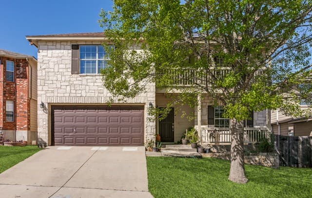 4-bedroom rental at 1015 Magnolia Bnd in San Antonio, TX — photo 1