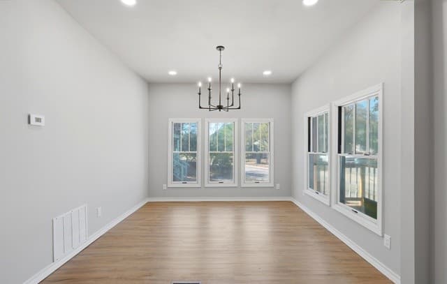 8-bedroom rental at 608 Labor in San Antonio, TX — photo 4