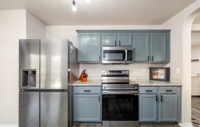 3-bedroom rental at 6914 Caribou in San Antonio, TX — photo 3