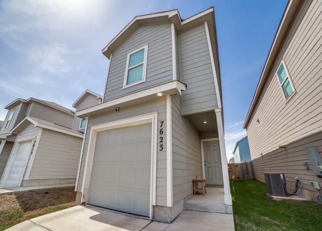 4-bedroom rental at 7623 Parish in San Antonio, TX — photo 1