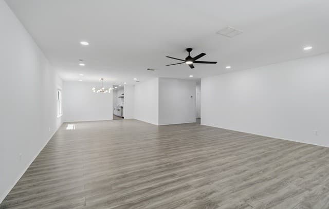 3-bedroom rental at 3909 Davenport in Schertz, TX — photo 4