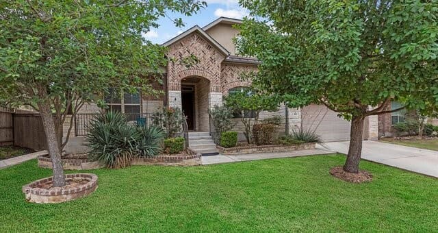4-bedroom rental at 813 Sussex in Cibolo, TX — photo 1