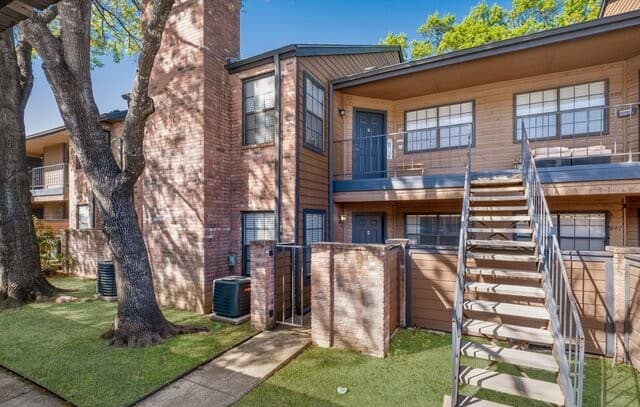 2-bedroom rental at 4803 Hamilton Wolfe Rd Unit #905 in San Antonio, TX — photo 1