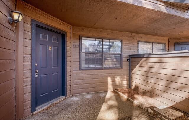 2-bedroom rental at 4803 Hamilton Wolfe Rd Unit #905 in San Antonio, TX — photo 2