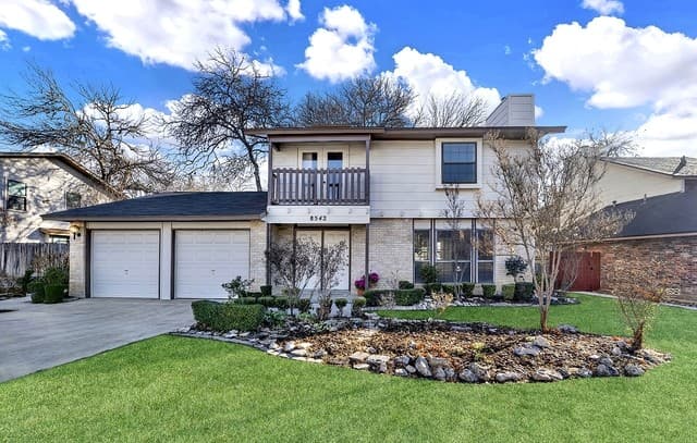 3-bedroom rental at 8542 Timberbriar St in San Antonio, TX — photo 1