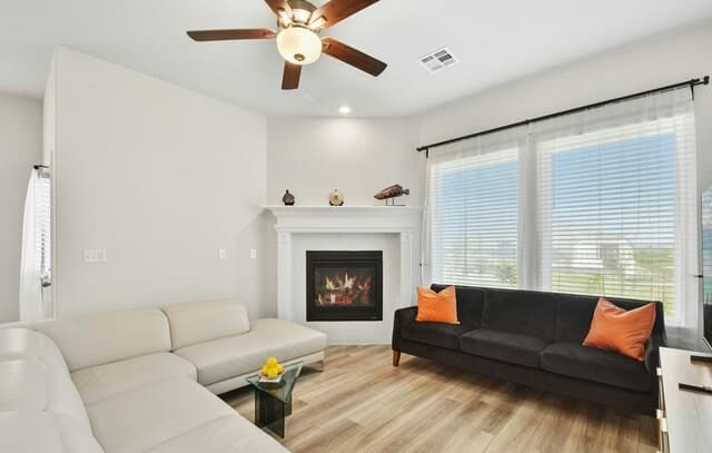 4-bedroom rental at 12125 Vine Blossom in Schertz, TX — photo 4