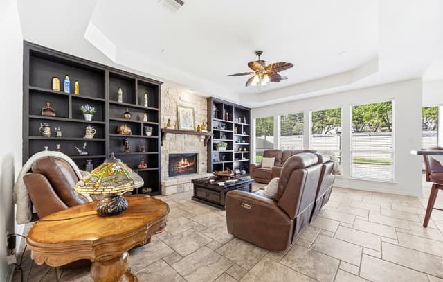 4-bedroom rental at 1510 Clementson Dr in San Antonio, TX — photo 3