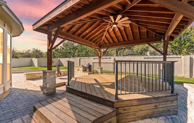4-bedroom rental at 1510 Clementson Dr in San Antonio, TX — photo 4