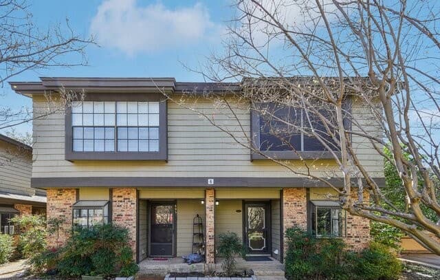 2-bedroom rental at 11815 Vance Jackson Unit 606 in San Antonio, TX — photo 1
