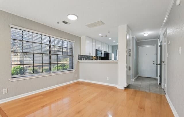 2-bedroom rental at 11815 Vance Jackson Unit 606 in San Antonio, TX — photo 3