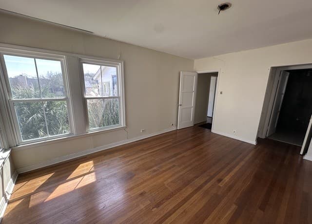 3-bedroom rental at 315 Shadwell in San Antonio, TX — photo 2