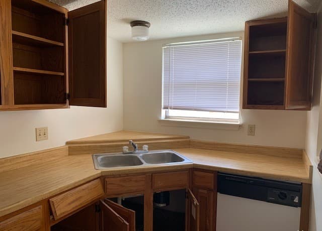1-bedroom rental at 6307 Bostonian Unit 2 in San Antonio, TX — photo 3