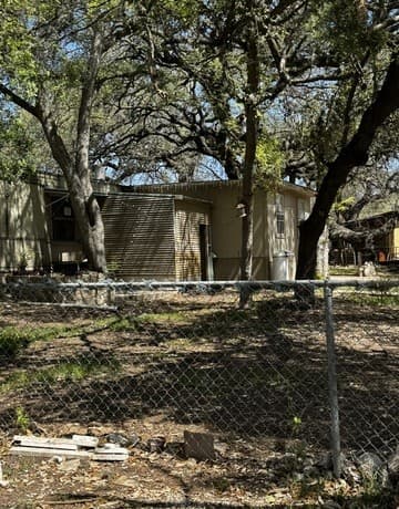 2-bedroom rental at 25110 Ada Mae in San Antonio, TX — photo 4