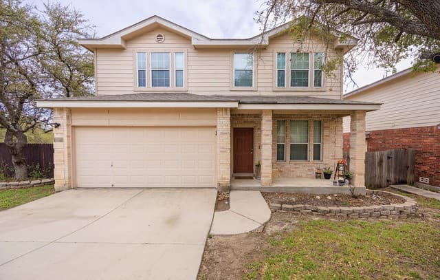 3-bedroom rental at 2438 Encino Cedros in San Antonio, TX — photo 2