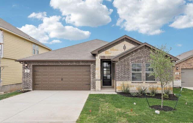 4-bedroom home for sale at 112 Shelton Pass in Cibolo TX