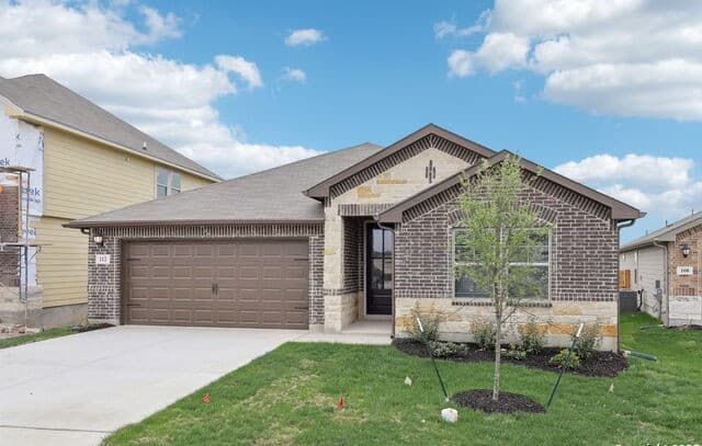 Home for sale at 112 Shelton Pass in Cibolo, TX — photo 2