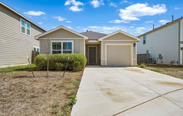 3-bedroom rental at 9510 Ranch Loop in San Antonio, TX — photo 2