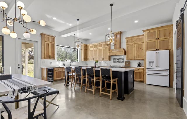 4-bedroom rental at 211 Spacious Sky in San Antonio, TX — photo 1