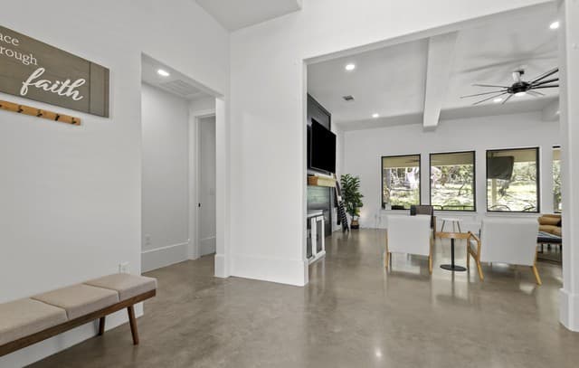 4-bedroom rental at 211 Spacious Sky in San Antonio, TX — photo 2