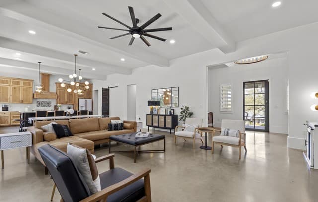 4-bedroom rental at 211 Spacious Sky in San Antonio, TX — photo 4