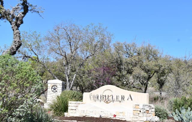 rental at LOT 12 Hawkeye Ln in Boerne, TX — photo 1