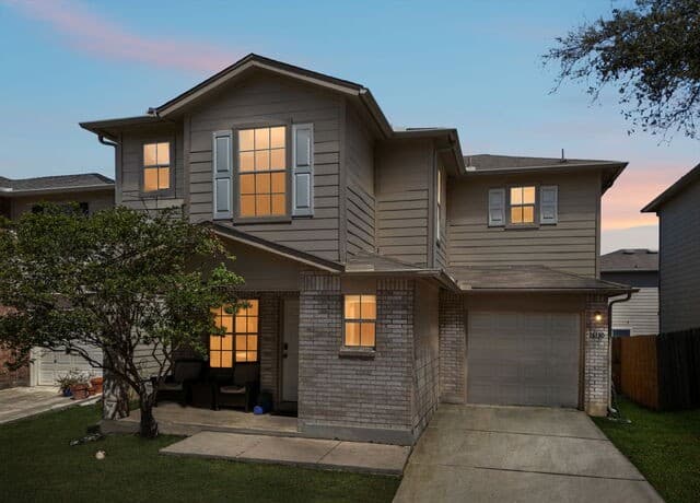 3-bedroom rental at 16130 Ambush Grove in San Antonio, TX — photo 1