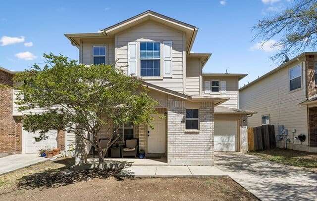 3-bedroom rental at 16130 Ambush Grove in San Antonio, TX — photo 5