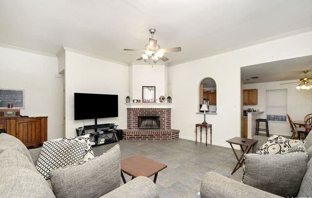 3-bedroom rental at 210 Cibolo Branch in Boerne, TX — photo 3