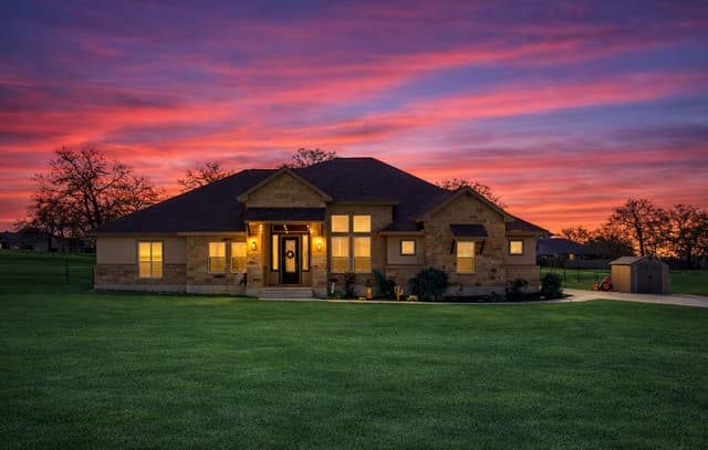 4-bedroom rental at 380 Abrego Lake in Floresville, TX — photo 1