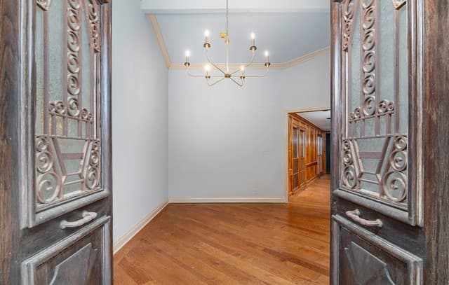 Home for sale at 6 Lazy Lane in San Antonio, TX — photo 3