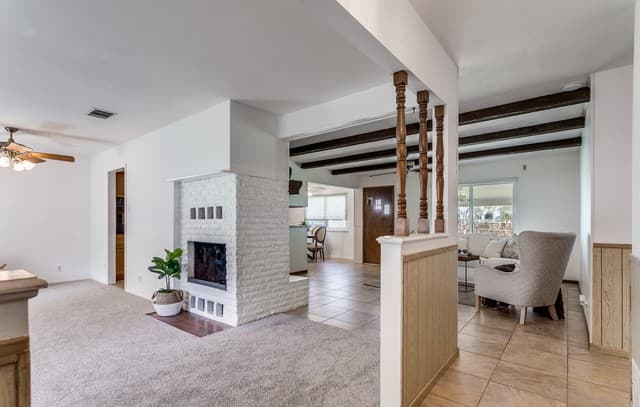 3-bedroom rental at 17218 Happy Hollow in San Antonio, TX — photo 4