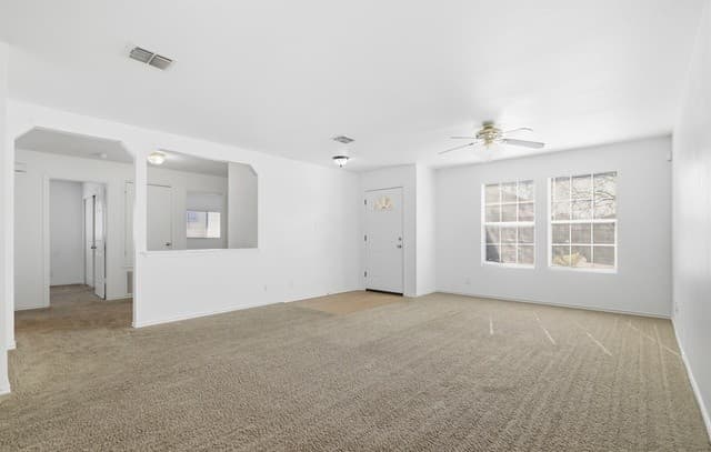 3-bedroom rental at 3423 Ironwood Falls in San Antonio, TX — photo 5