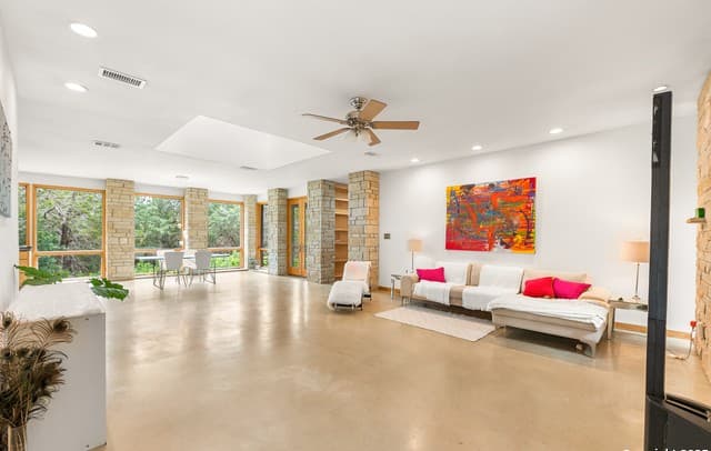 3-bedroom rental at 317-1 Saddle Mountain in Boerne, TX — photo 4