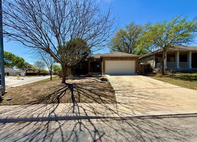 3-bedroom rental at 15802 Tampke Pl in San Antonio, TX — photo 1