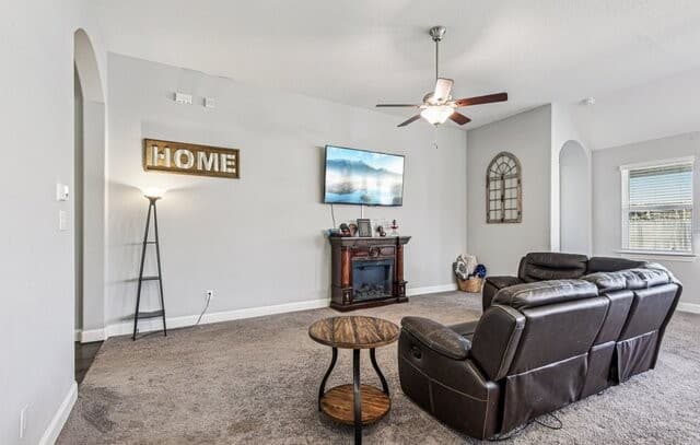 4-bedroom rental at 131 Dovetail in Boerne, TX — photo 5