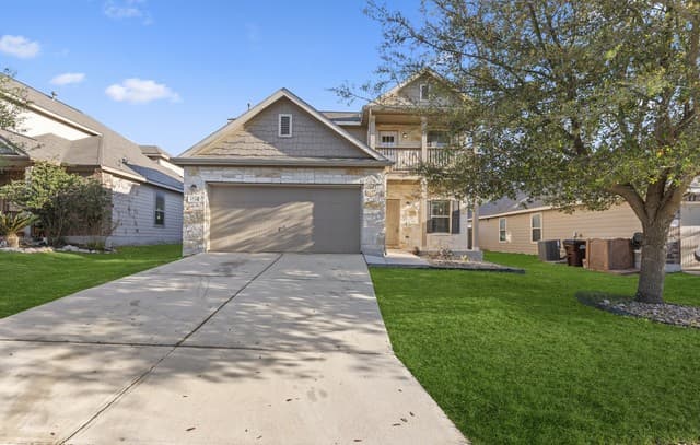 4-bedroom rental at 6534 Candlecrest in San Antonio, TX — photo 3