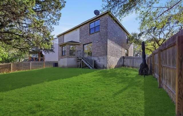 3-bedroom rental at 10818 Winter in San Antonio, TX — photo 5