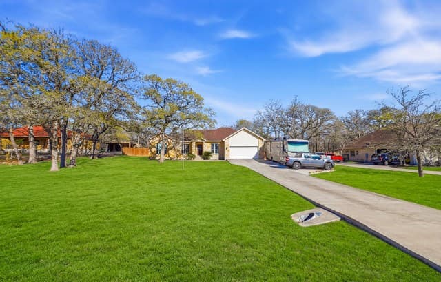 3-bedroom home for sale at 528 Jacobs in La Vernia TX