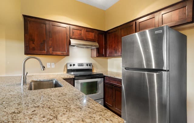 2-bedroom rental at 12221 Magnolia Blossom in San Antonio, TX — photo 4