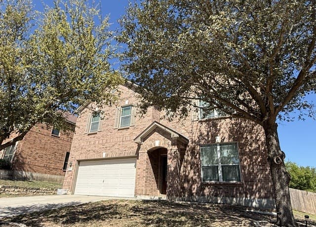 4-bedroom rental at 4523 Orchard Rim in San Antonio, TX — photo 4
