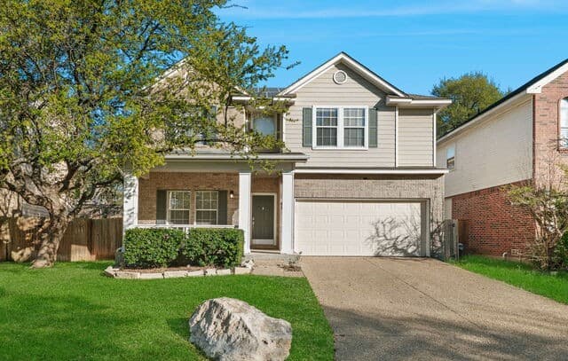 4-bedroom rental at 20035 Horizon Blf in San Antonio, TX — photo 1