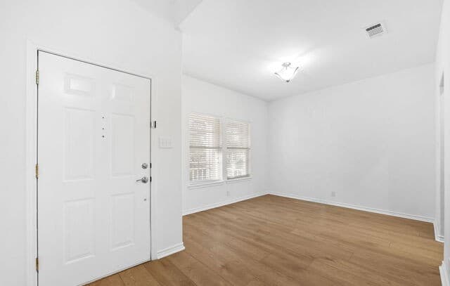 4-bedroom rental at 20035 Horizon Blf in San Antonio, TX — photo 3
