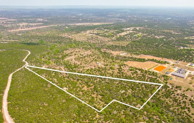 rental at 107 Camp Alzafar in Boerne, TX — photo 2