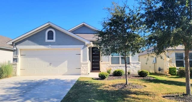3-bedroom rental at 11623 Tribute Pass in San Antonio, TX — photo 1