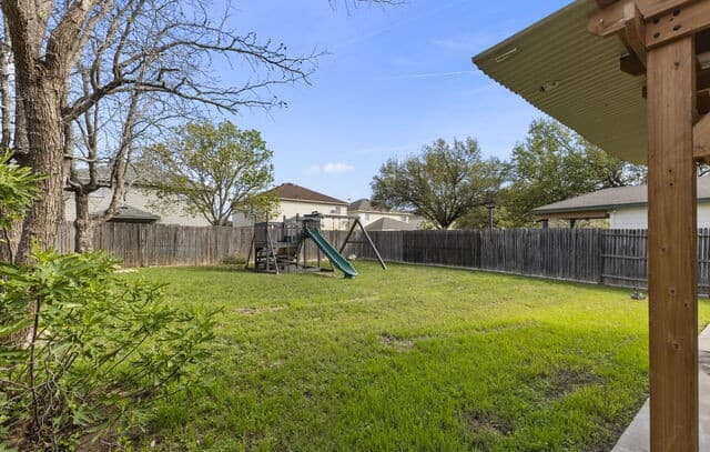3-bedroom rental at 4039 Angel Trumpet in San Antonio, TX — photo 3