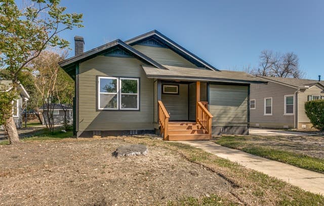 3-bedroom rental at 1231 McKinley in San Antonio, TX — photo 2