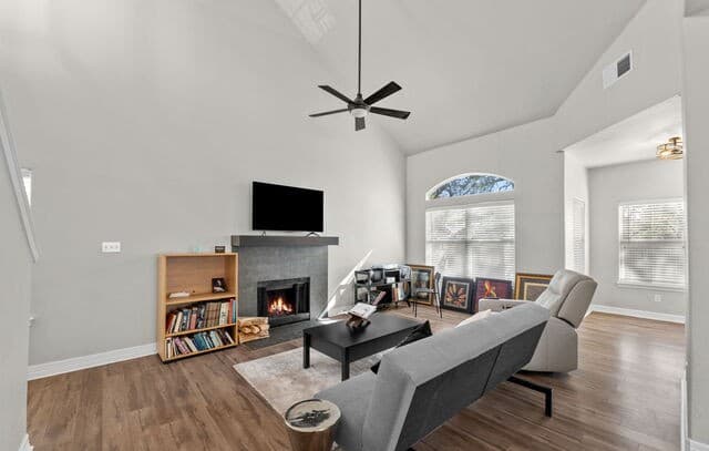 3-bedroom rental at 20514 Tree Mdw in San Antonio, TX — photo 4