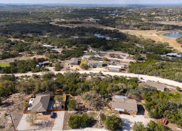 rental at 821 Cimarron in Spring Branch, TX — photo 2