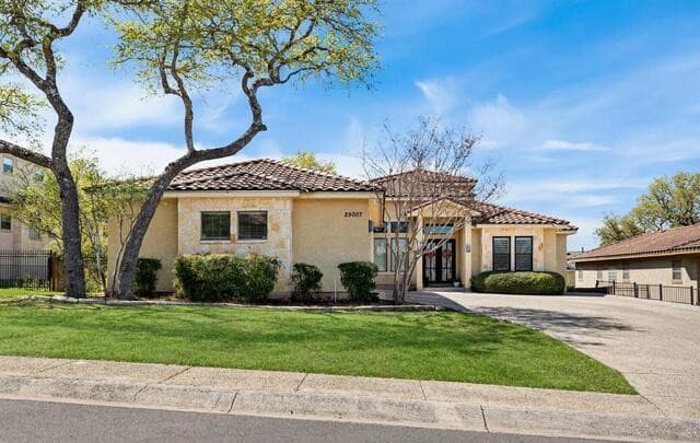 3-bedroom rental at 25007 Estancia in San Antonio, TX — photo 1
